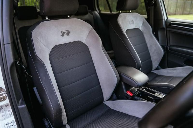 Used VW Golf VII R 2016 White Hatchback