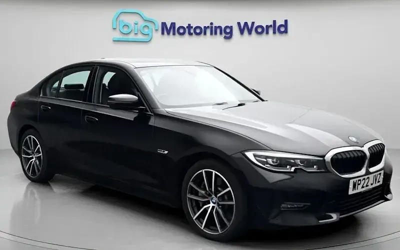 Used BMW 330e Sport Line 292 HP (214 kW) 2022 Sedan