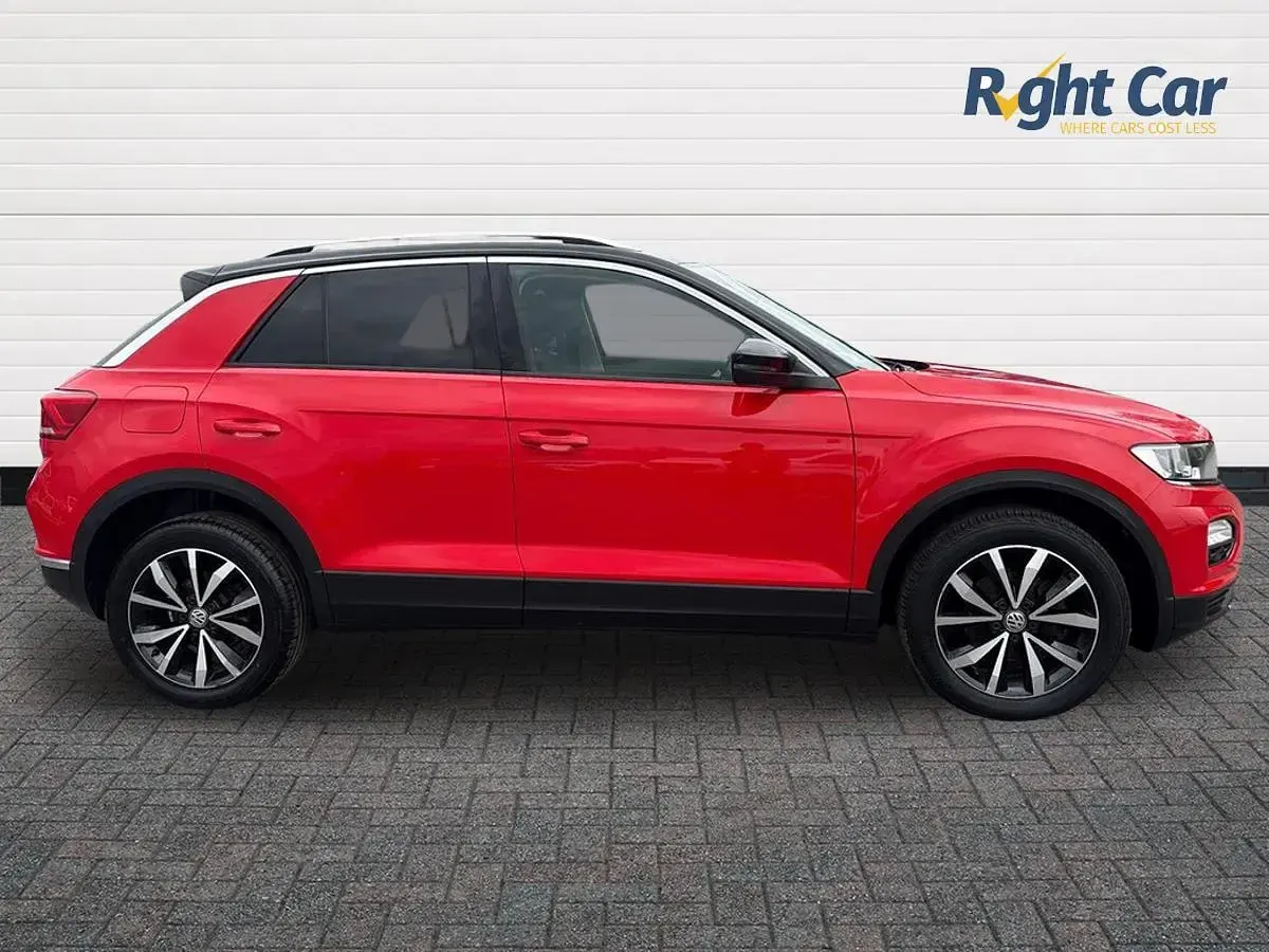Used VW T-Roc SE 115 HP (84 kW) 2019 Red SUV
