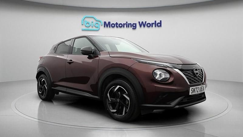 Used Nissan Juke N-Connecta 143 HP (105 kW) 2023 Red SUV