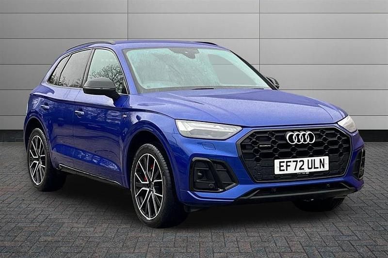 Used Audi Q5 Comfort 265 HP (194 kW) 2023 Ultra blue SUV