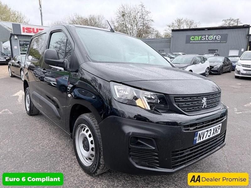 Used Peugeot Partner 102 HP (75 kW) 2023 Black MPV