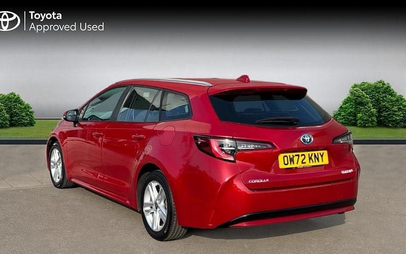 Used Toyota Corolla Sport 122 HP (89 kW) 2022 Red Estate