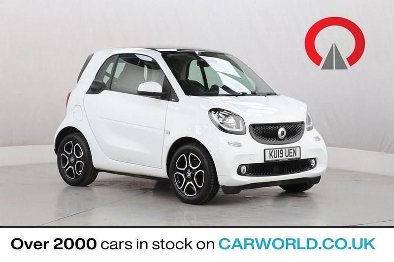 Used Smart ForTwo Coupé Premium 90 HP (66 kW) 2019 White Coupe
