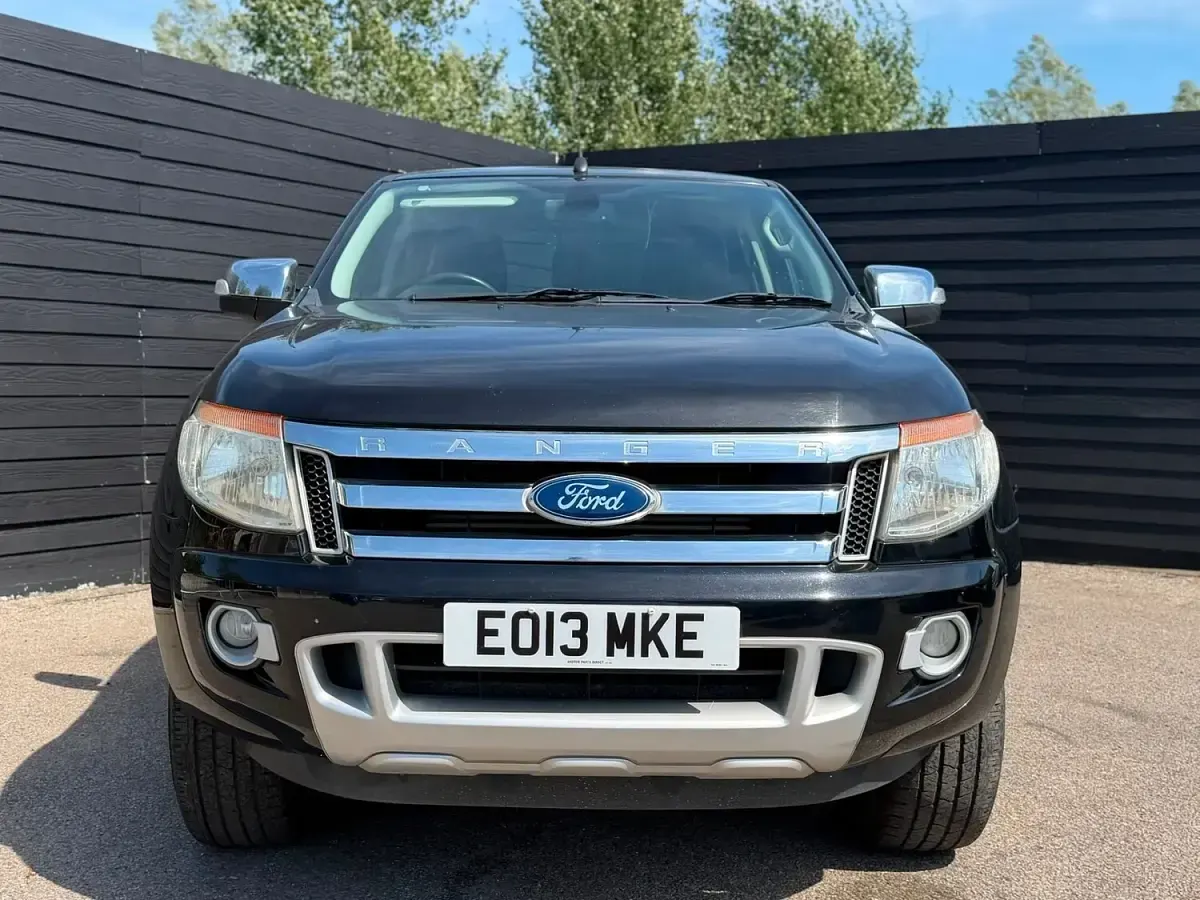 Used Ford Ranger Limited 200 HP (147 kW) 2013 Black Pickup