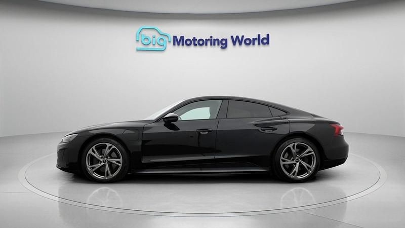 Used Audi e-tron GT quattro 494 kW (673 HP) 2022 Black Sedan