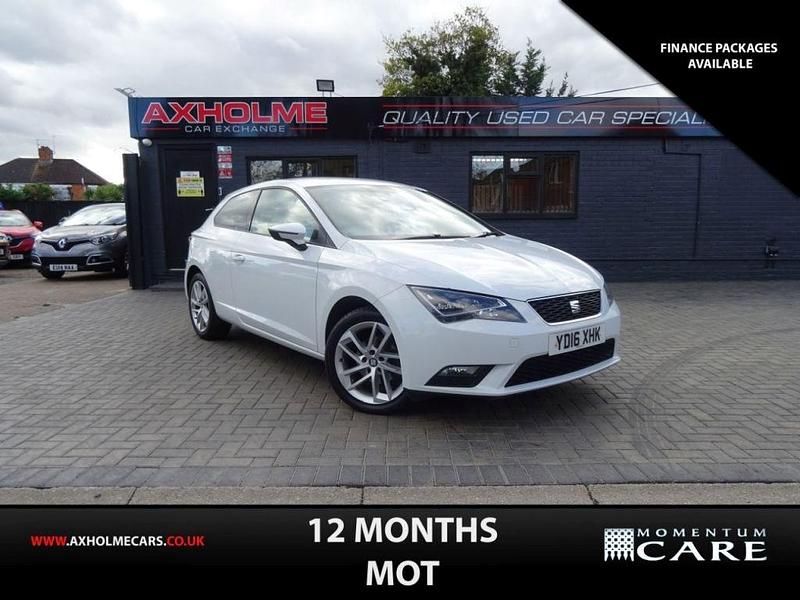 White Used 2016 Seat Leon ST SE Estate | £5,995 (Good price) - Image 1/4