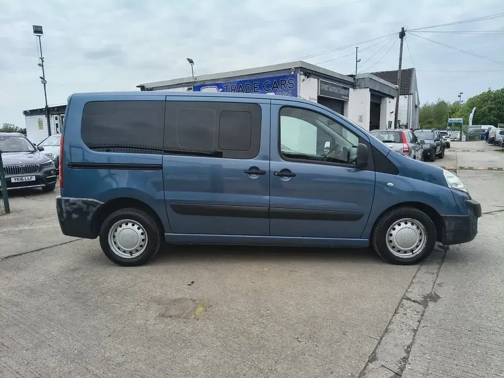 Gebraucht Peugeot TePee Comfort 90 PS (66 kW) 2012 Blau Van / Kleinbus