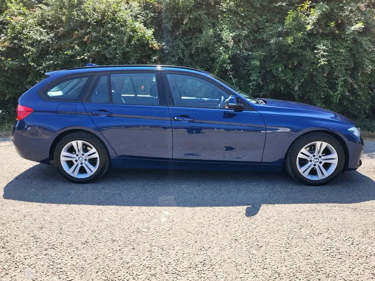 Used BMW 320 Sport Line 184 HP (135 kW) 2018 Blue Estate