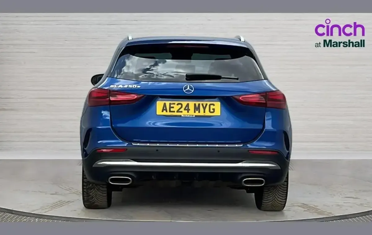 Used Mercedes GLA250 Executive 214 HP (157 kW) 2024 Blue SUV