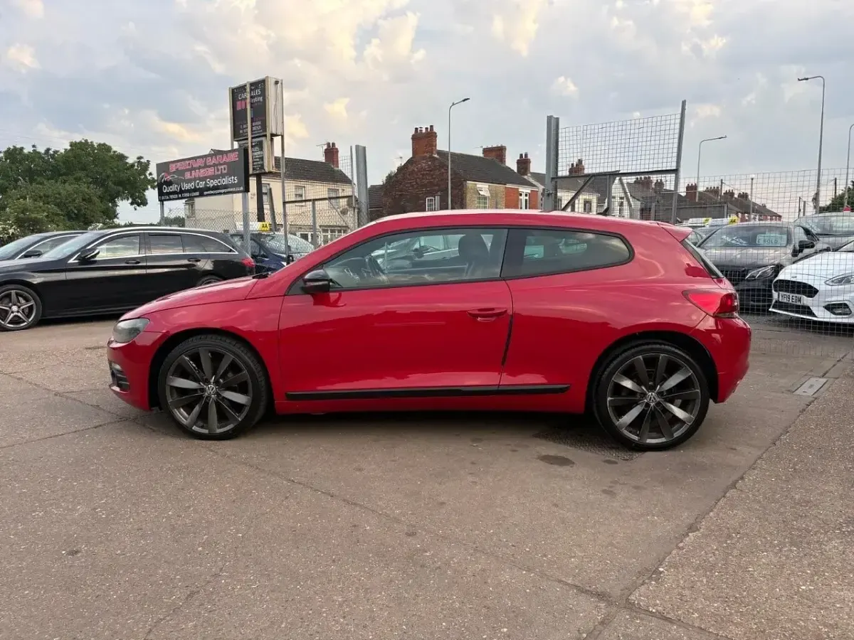 Used VW Scirocco GT 138 HP (101 kW) 2011 Red Coupe