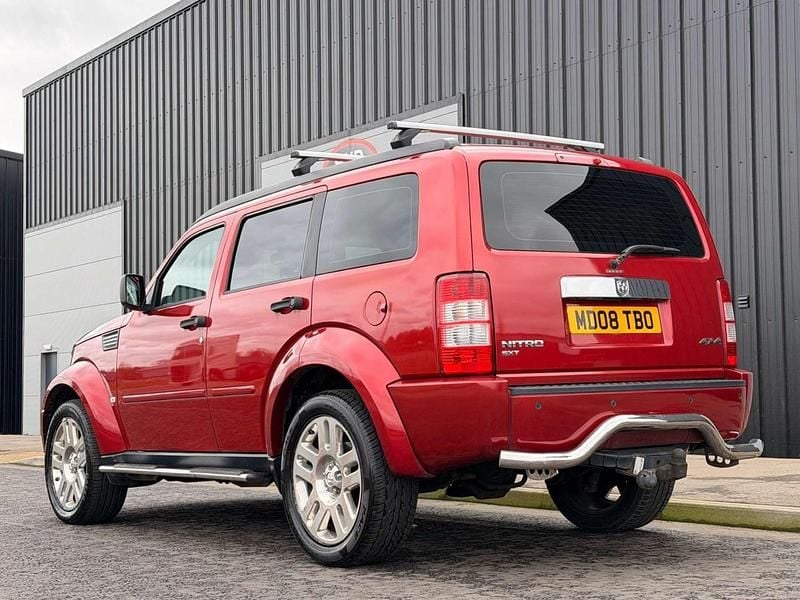 Used Dodge Nitro SXT 213 HP (156 kW) 2008 Red SUV