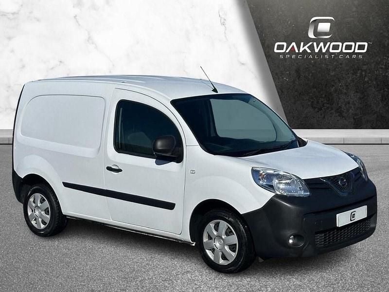 Used Nissan NV250 Acenta 115 HP (84 kW) 2021 White Van