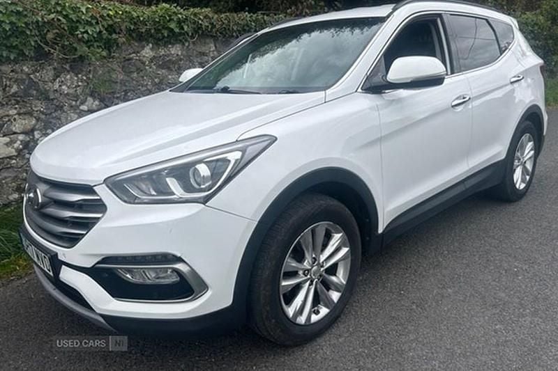 White Used 2017 Hyundai Santa Fe Premium SUV | £9,495 (Super price) - Image 1/1