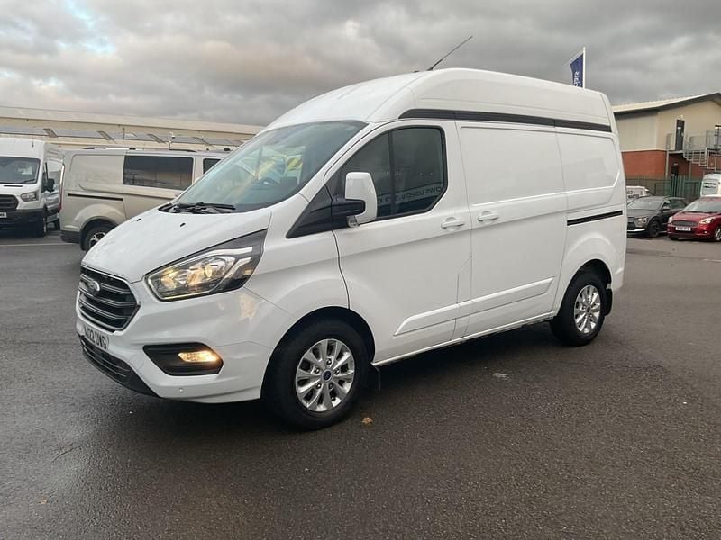 Used Ford Transit Custom Limited 130 HP (95 kW) 2022 White Van