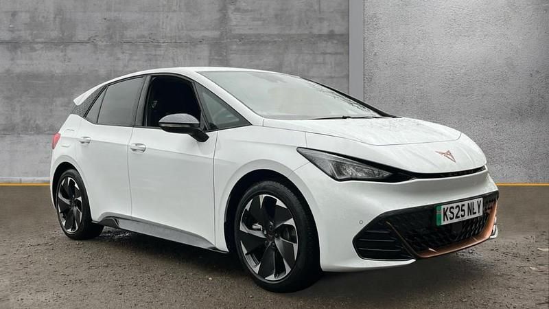 Glacial white Used 2025 Cupra Born e-Boost Hatchback | £24,420 (Fair price) - Image 1/4