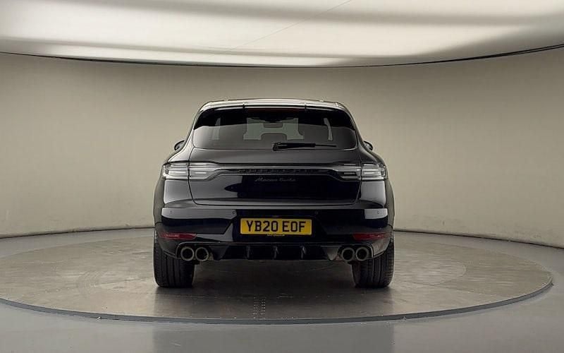 Used Porsche Macan Turbo 441 HP (324 kW) 2020 Black SUV