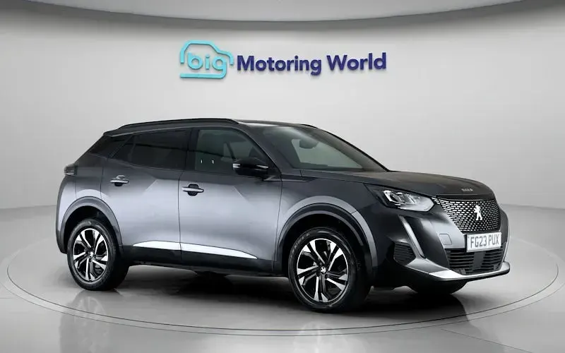 Used Peugeot 2008 Allure+ 131 HP (96 kW) 2023 Grey SUV