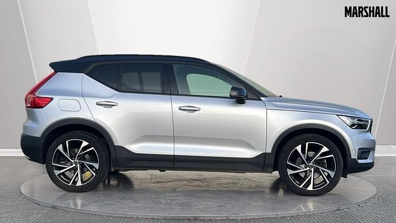 Used Volvo XC40 188 HP (138 kW) 2018 Silver SUV