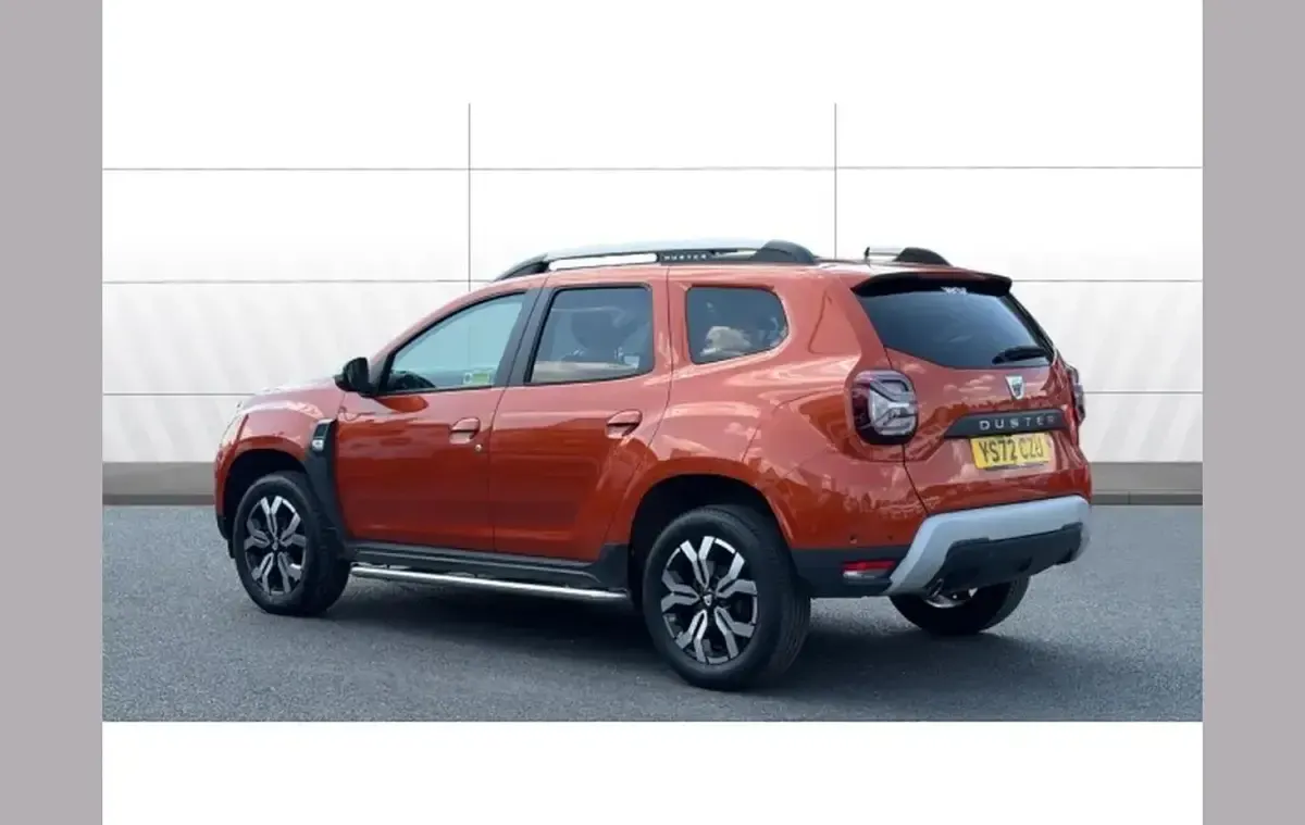 Used Dacia Duster Prestige 113 HP (83 kW) 2022 Orange SUV