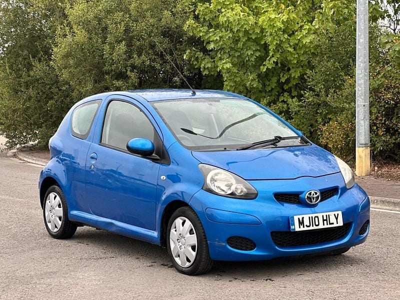 Blue Used 2010 Toyota Aygo Hatchback | £1,295 (Good price) - Image 1/4