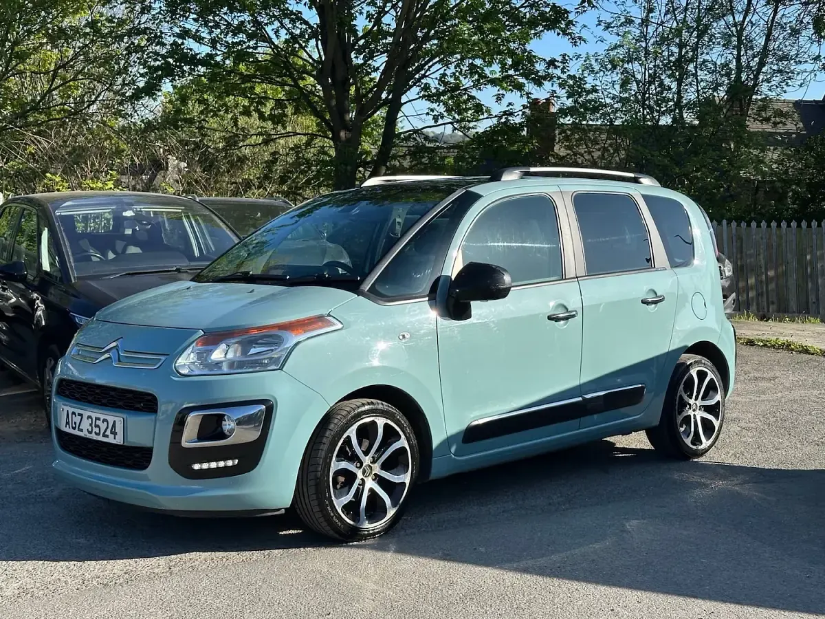 Used Citroën C3 Picasso Platinum 2015 Blue MPV