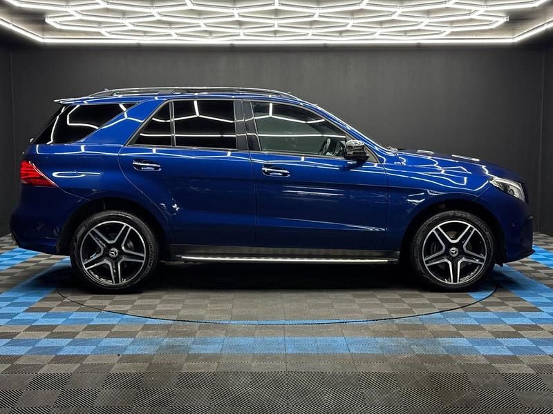 Used Mercedes GLE350 AMG 258 HP (189 kW) 2018 Blue Estate