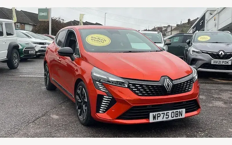 Used Renault Clio Techno 90 HP (66 kW) 2025 Hatchback