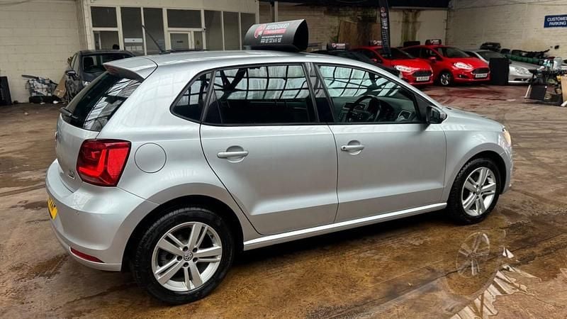 Used VW Polo Edition 90 HP (66 kW) 2017 Silver Hatchback