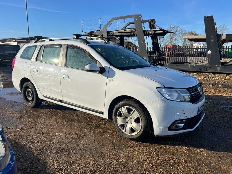 White Used 2019 Dacia Logan Comfort Sedan | £3,500 - Image 1/4