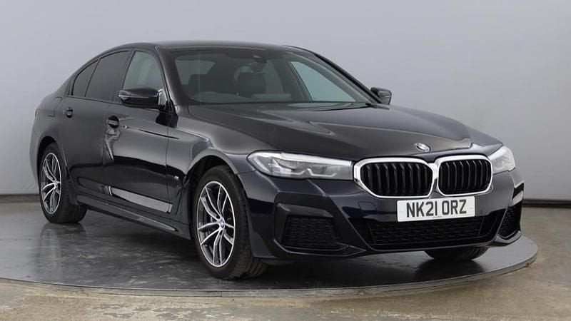 Black Used 2021 BMW 530e M Sport | £26,000 (Fair price) - Image 1/4