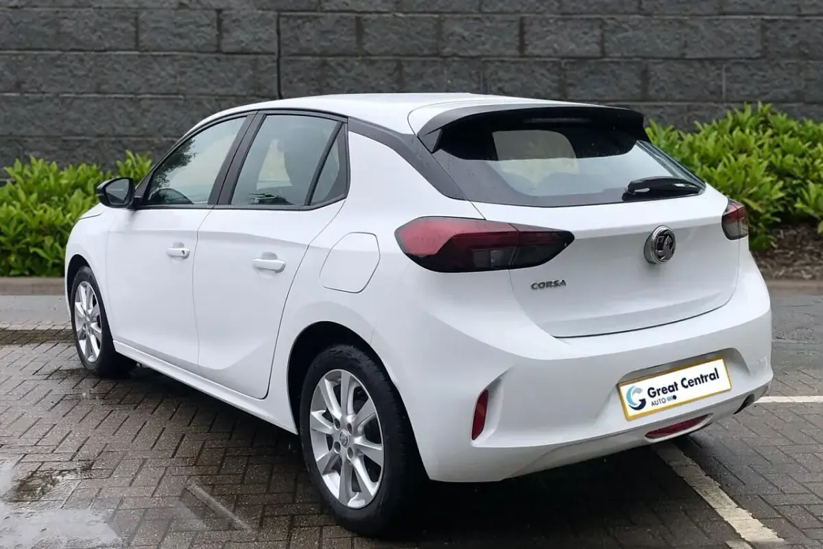 Used Vauxhall Corsa Edition 74 HP (54 kW) 2022 White Hatchback