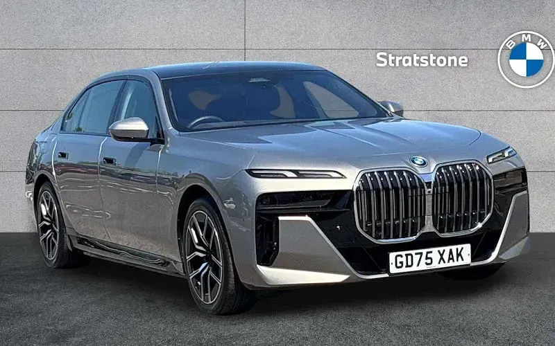 Used BMW 750e M Sport 489 HP (359 kW) 2026 Sedan
