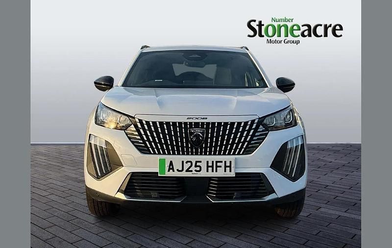 New Peugeot e-2008 Allure 114 kW (156 HP) 2025 White SUV