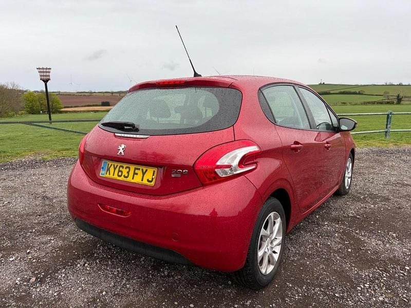 Used Peugeot 208 Active 2013 Red Hatchback