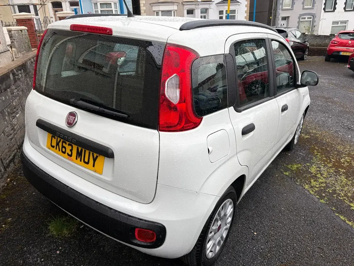 Used Fiat Panda Easy 69 HP (50 kW) 2013 White Hatchback