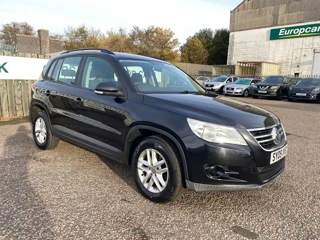 Second-hand VW Tiguan S 140 CP (102 kW) 2009 Negru SUV