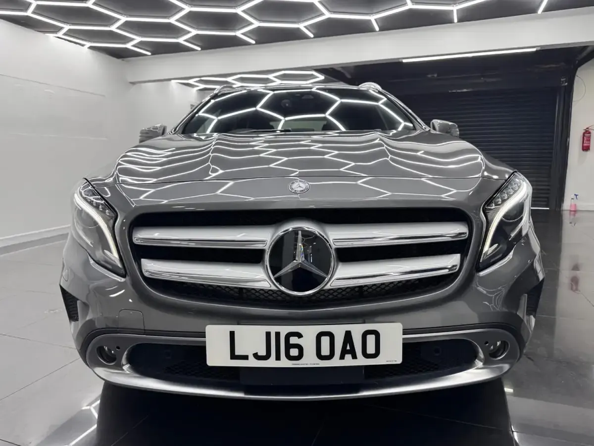 Used Mercedes GLA200 SE 156 HP (114 kW) 2024 Grey SUV