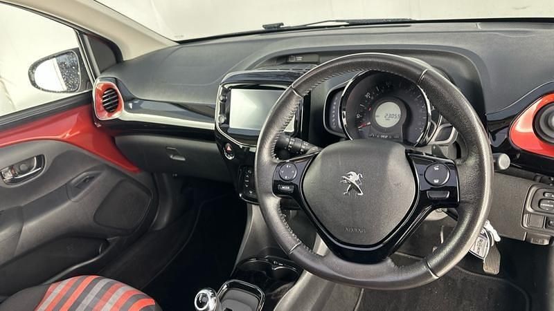 Used Peugeot 108 Collection 72 HP (52 kW) 2019 Red Hatchback