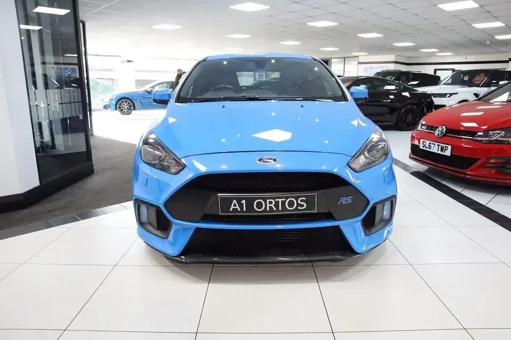 Used Ford Focus RS 350 HP (257 kW) 2016 Blue Hatchback
