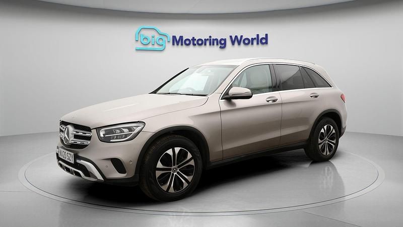 Used Mercedes GLC220 191 HP (140 kW) 2019 Silver Estate