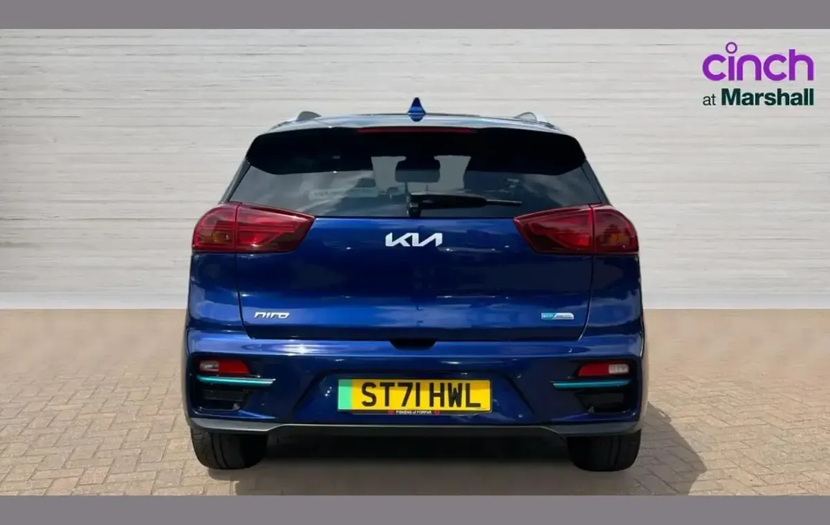 Used Kia e-Niro 150 kW (204 HP) 2021 Blue SUV