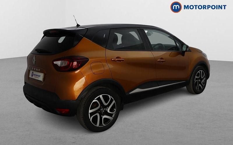 Orange/black Used 2018 Renault Captur Iconic SUV | £8,399 (Fair price) - Image 1/4