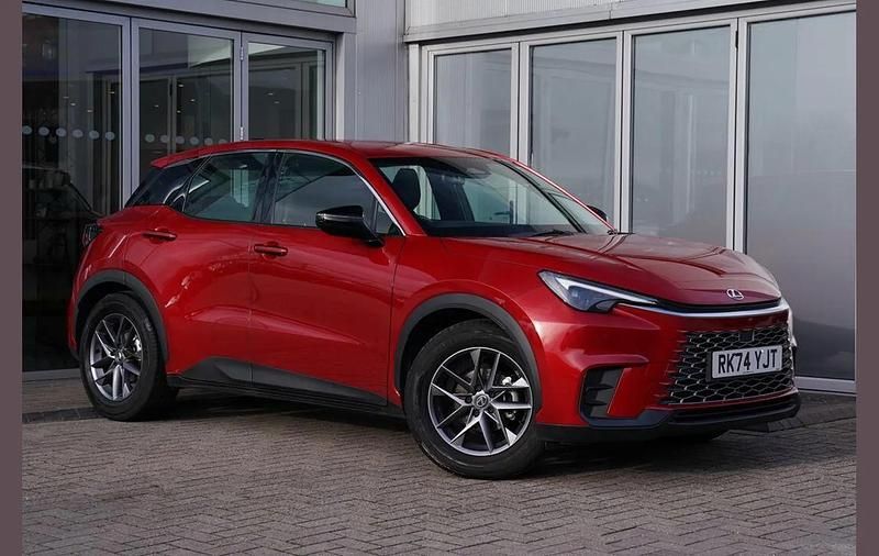 Used Lexus LBX 134 HP (98 kW) 2024 Red SUV