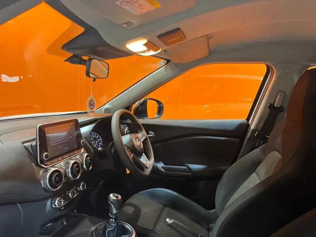 Used Nissan Juke Acenta 114 HP (83 kW) 2023 White SUV