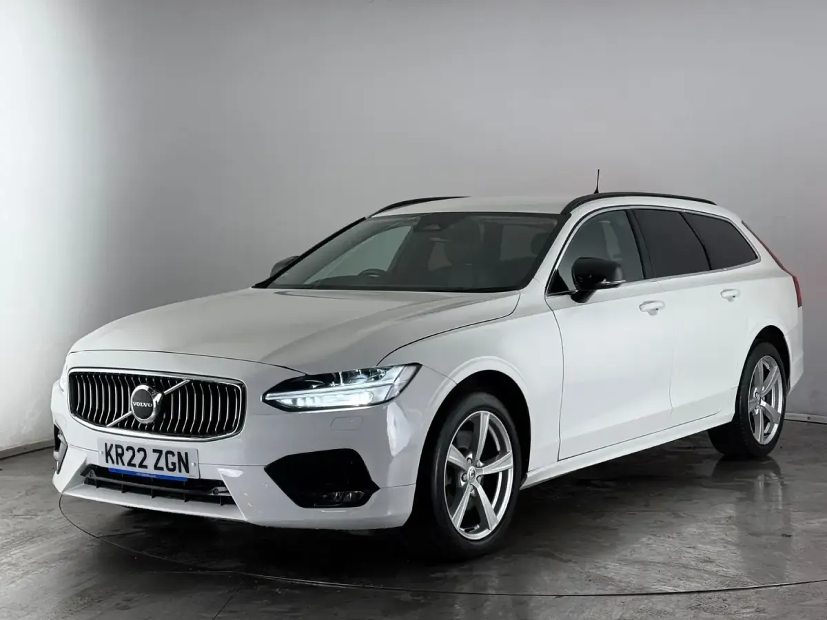 Usado Volvo V90 CC 2022 Blanco Familiar