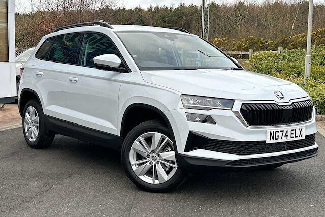 Moon white metallic New 2024 Skoda Karoq SE L SUV | £22,995 - Image 1/4