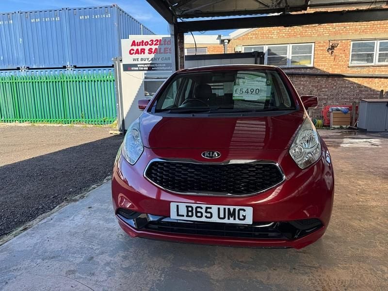 Used Kia Venga 89 HP (65 kW) 2016 Red Hatchback