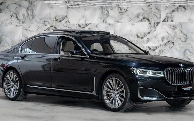 Used BMW 745e Comfort Edition 394 HP (289 kW) 2021 Black Sedan