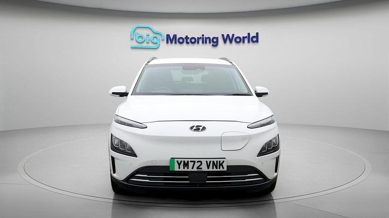 Used Hyundai Kona Premium 150 kW (204 HP) 2022 White SUV